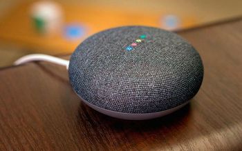 Google выпустила «умную» колонку Home Mini